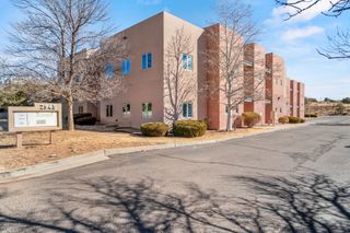 2945 Rodeo Park, Santa Fe, NM 87505