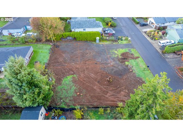 19481 S Lazy Creek Ln, Oregon City, OR 97045