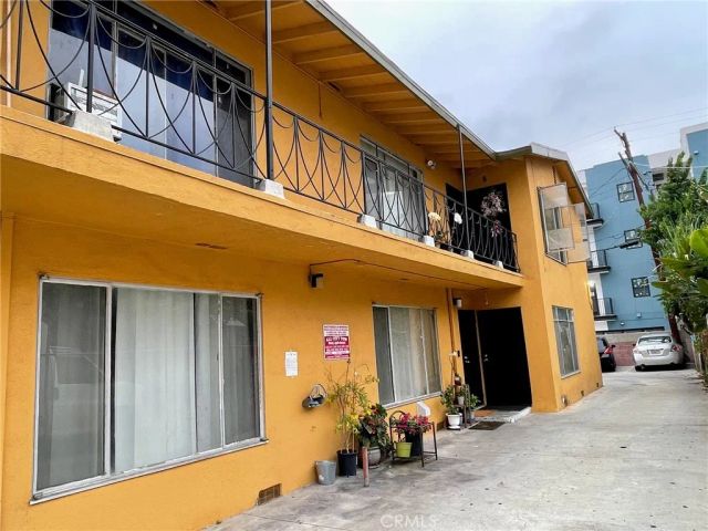 1433 N Bronson Avenue 2, Hollywood, CA 90028