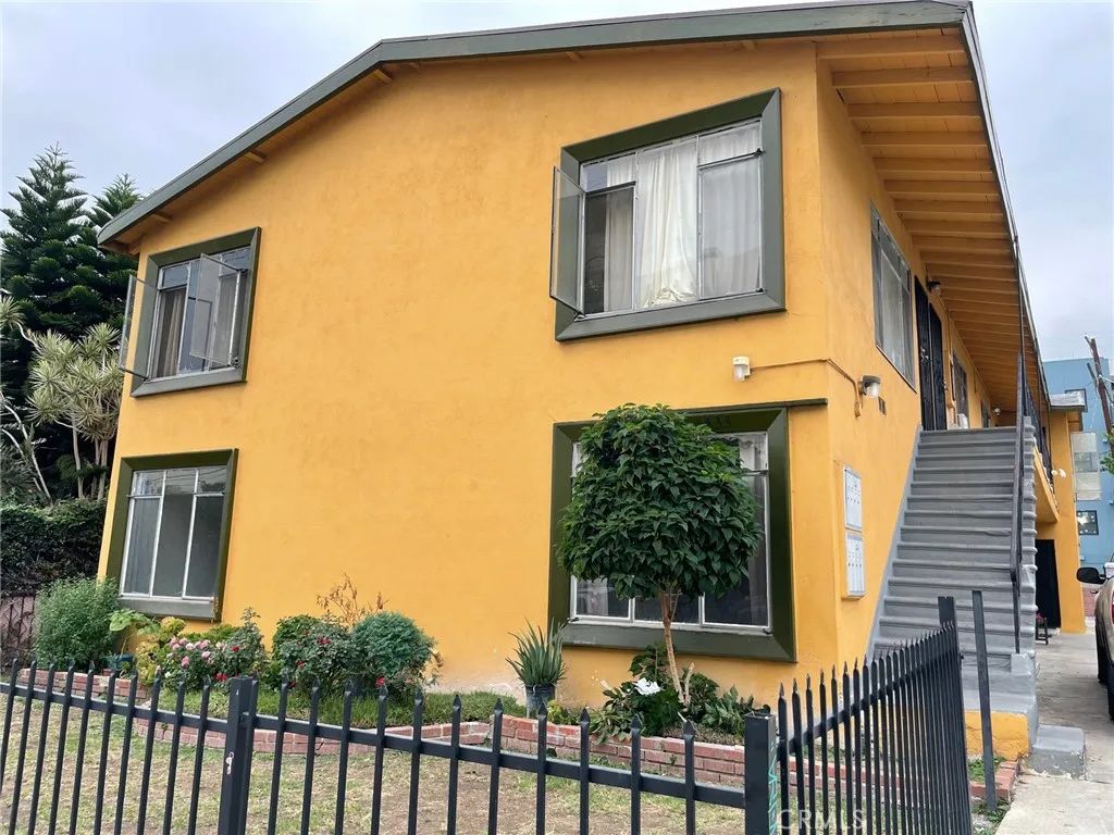 1433 N Bronson Avenue 2, Hollywood, CA 90028