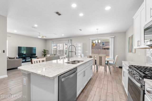 3906 HEATHERBROOK Place, Middleburg, FL 32068