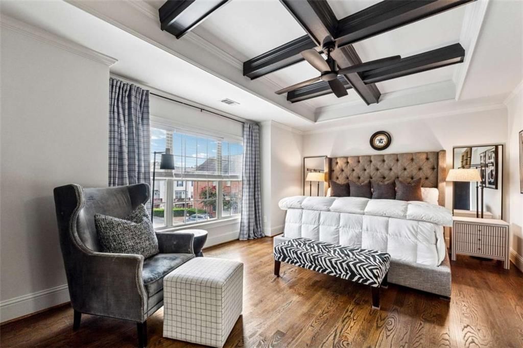 Image 14 of property listing at 10296 Quadrant Court, Alpharetta, GA 30022