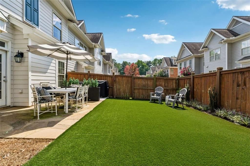 Image 2 of property listing at 10296 Quadrant Court, Alpharetta, GA 30022