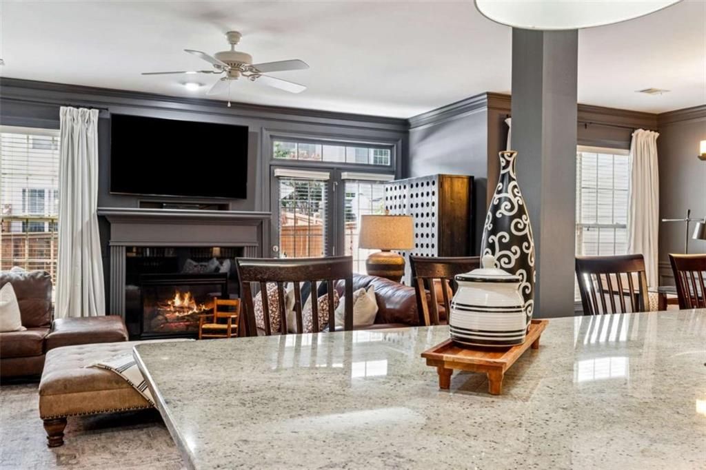 Image 8 of property listing at 10296 Quadrant Court, Alpharetta, GA 30022