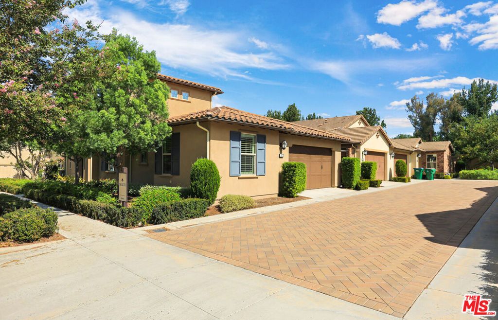 172 Burgess, Irvine, CA 92618 — photo 2