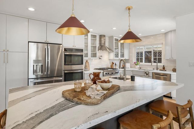 114 Golden Hind Psge, Corte Madera, CA 94925