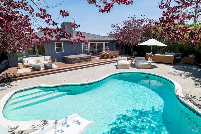 114 Golden Hind Psge, Corte Madera, CA 94925