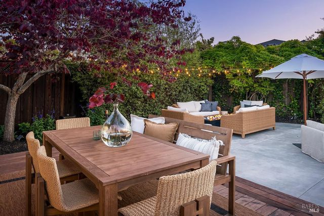 114 Golden Hind Psge, Corte Madera, CA 94925