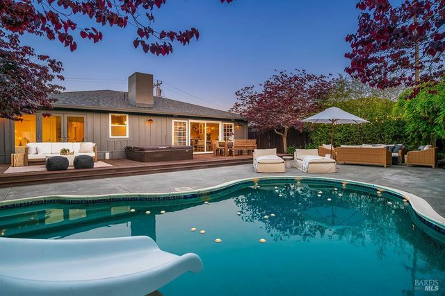 114 Golden Hind Psge, Corte Madera, CA 94925