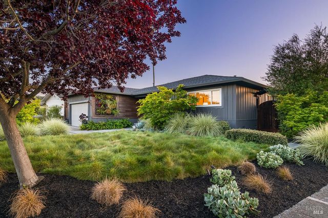 114 Golden Hind Psge, Corte Madera, CA 94925