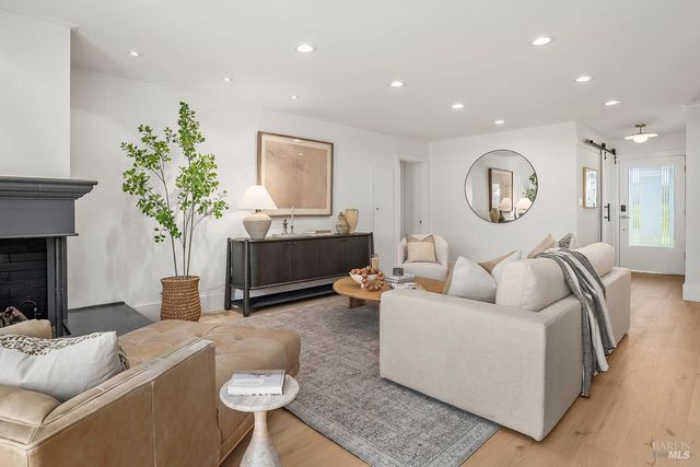 114 Golden Hind Psge, Corte Madera, CA 94925