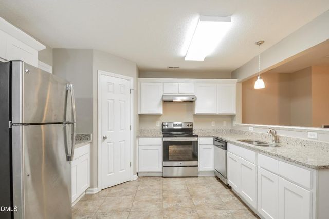 808 Woodside Park Lane, Durham, NC 27704