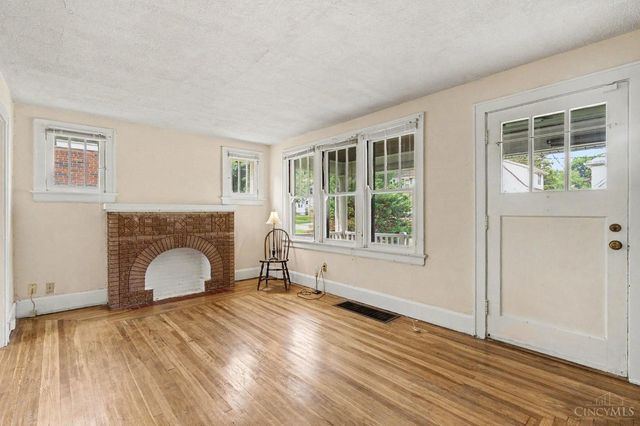 6416 Heitzler Avenue, Cincinnati, OH 45224