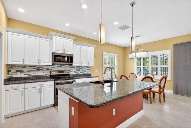 7428 RIDGELAKE CIRCLE, Bradenton, FL 34203