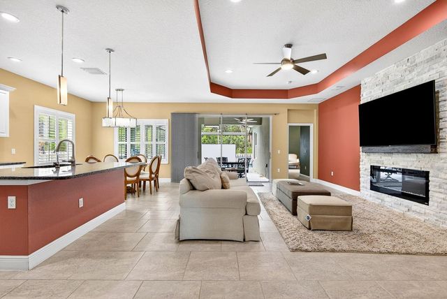 7428 RIDGELAKE CIRCLE, Bradenton, FL 34203