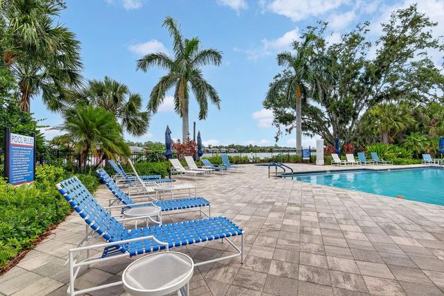 7428 RIDGELAKE CIRCLE, Bradenton, FL 34203