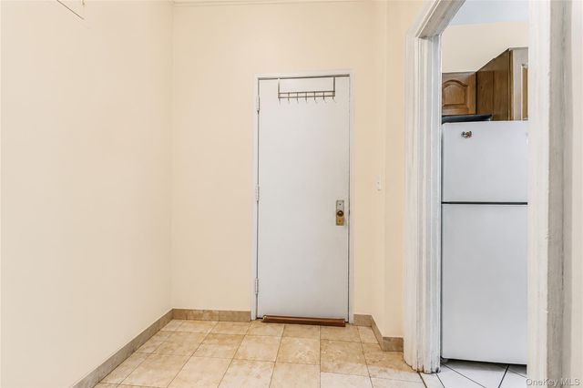 1976 Lafontaine Avenue 4B, Bronx, NY 10457