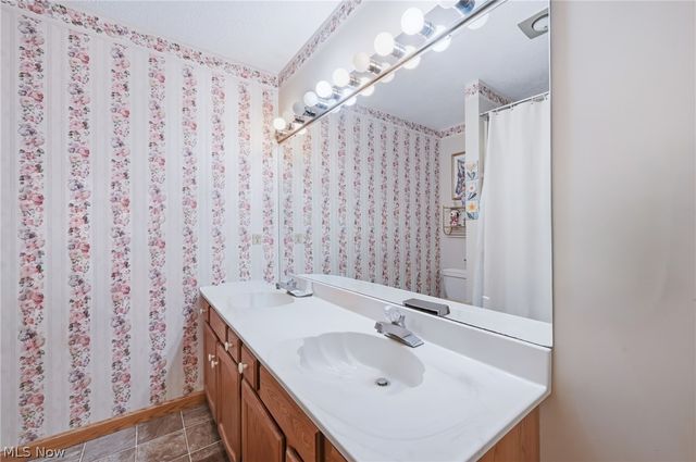 15793 W Garfield Road, Salem, OH 44460