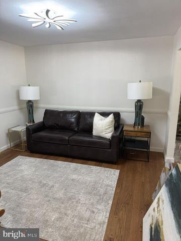 1306 COMMISSIONERS RD, Mullica Hill, NJ 08062