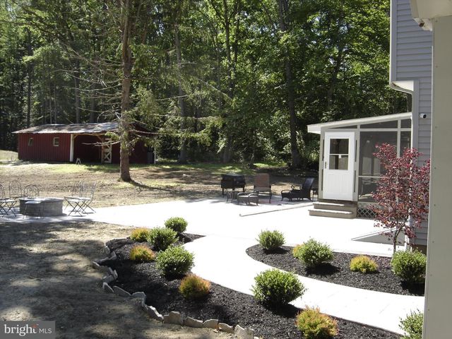 1306 COMMISSIONERS RD, Mullica Hill, NJ 08062