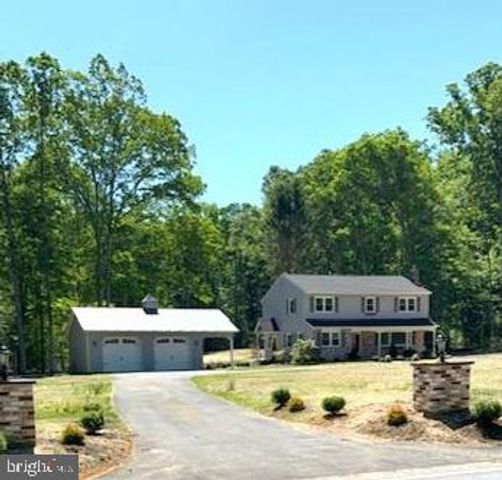 1306 COMMISSIONERS RD, Mullica Hill, NJ 08062