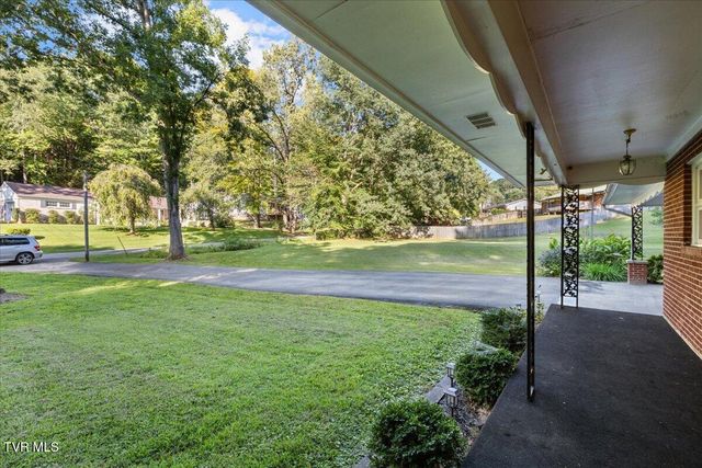 620 Valley Avenue, Erwin, TN 37650