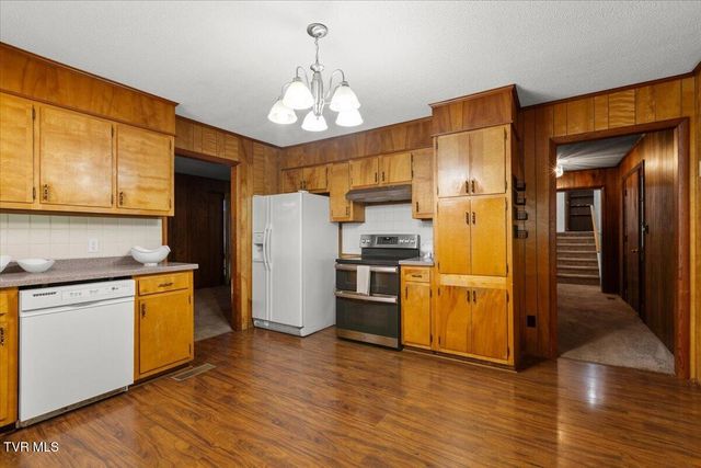 620 Valley Avenue, Erwin, TN 37650