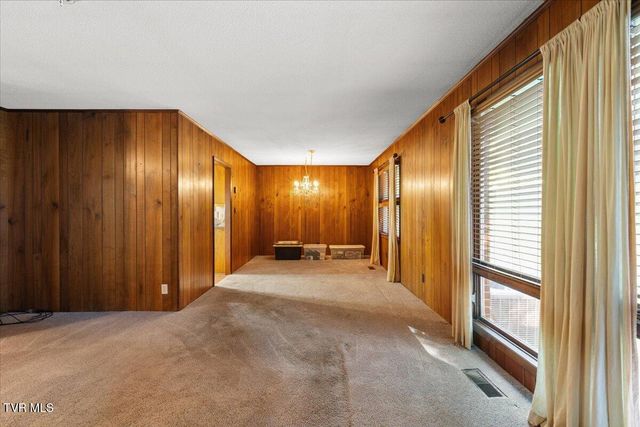 620 Valley Avenue, Erwin, TN 37650