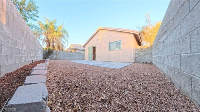 5591 Doubleday Street, Las Vegas, NV 89118