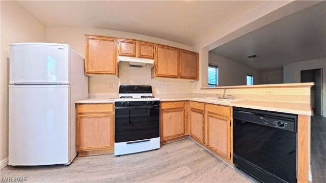 5591 Doubleday Street, Las Vegas, NV 89118