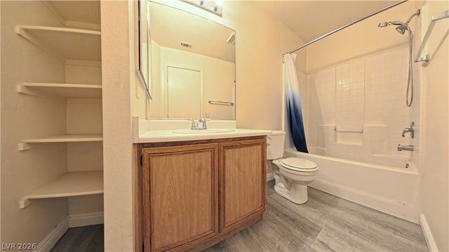 5591 Doubleday Street, Las Vegas, NV 89118