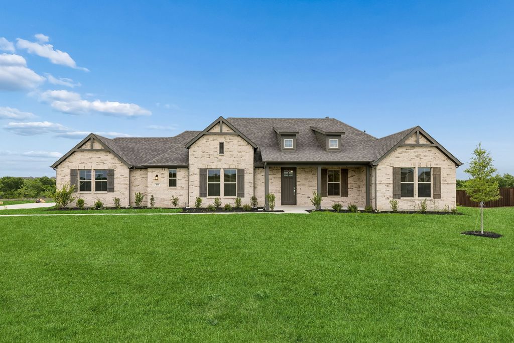 331 Wagon Trail, Waxahachie, TX 75165