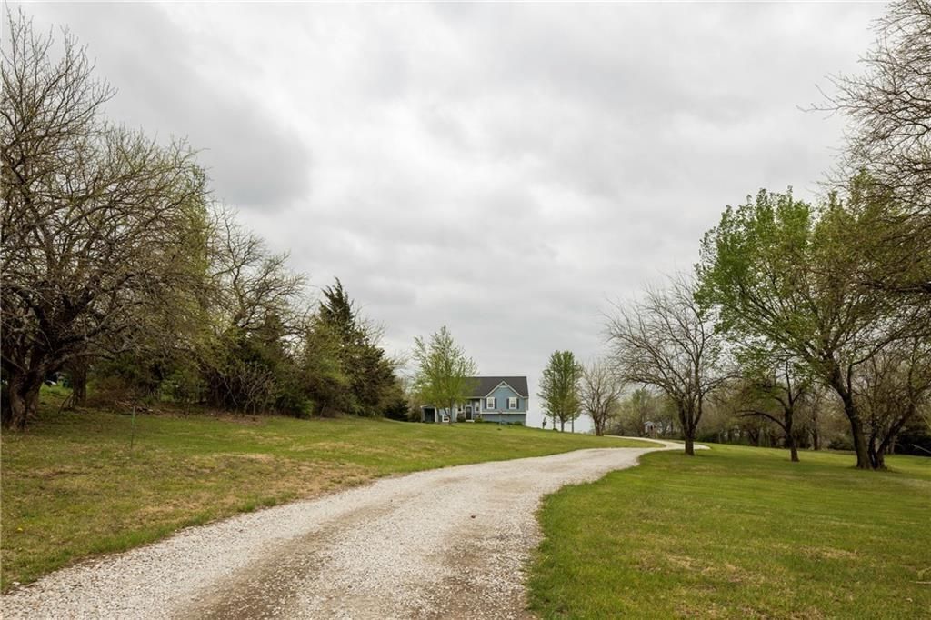 1454 NW 475th Road, Holden, MO 64040