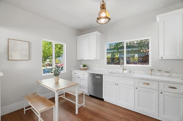 566 Everett Avenue, Palo Alto, CA 94301