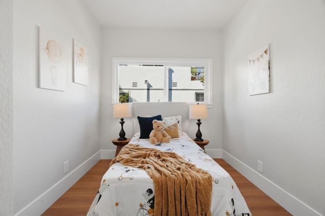 566 Everett Avenue, Palo Alto, CA 94301