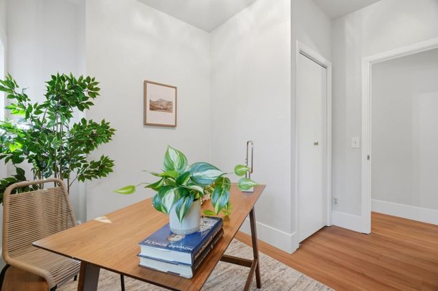 566 Everett Avenue, Palo Alto, CA 94301