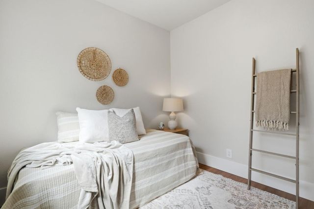 566 Everett Avenue, Palo Alto, CA 94301
