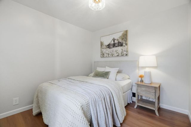 566 Everett Avenue, Palo Alto, CA 94301