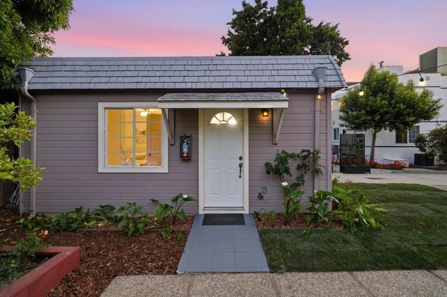 566 Everett Avenue, Palo Alto, CA 94301