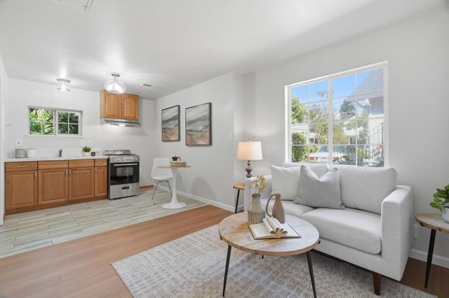 566 Everett Avenue, Palo Alto, CA 94301