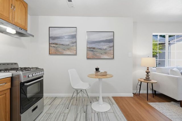 566 Everett Avenue, Palo Alto, CA 94301