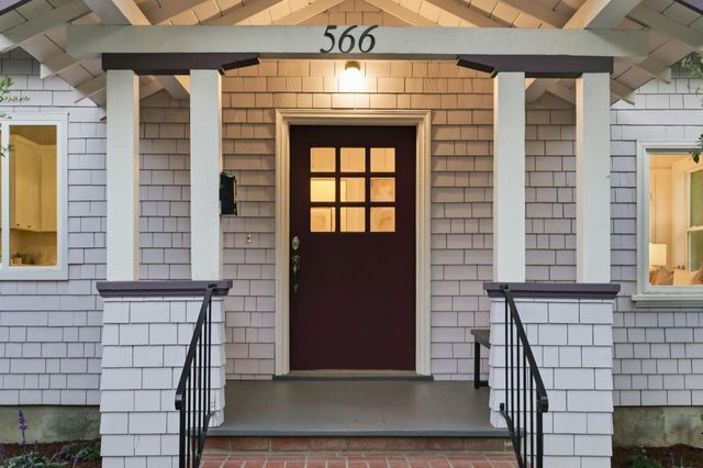 566 Everett Avenue, Palo Alto, CA 94301