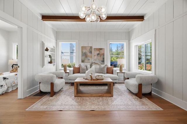 566 Everett Avenue, Palo Alto, CA 94301