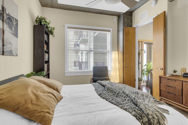 150 Bee Street 516, Charleston, SC 29401