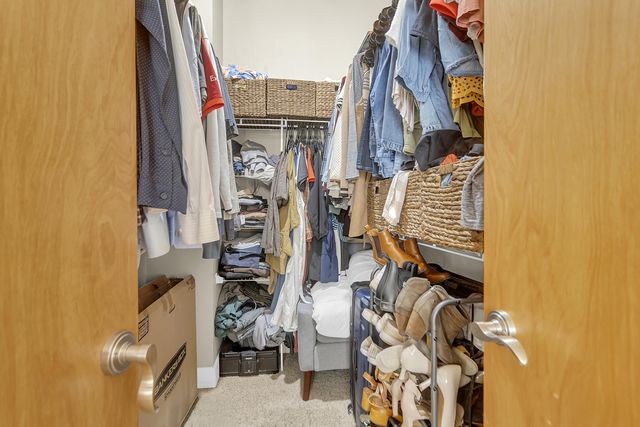 150 Bee Street 516, Charleston, SC 29401