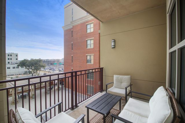 150 Bee Street 516, Charleston, SC 29401