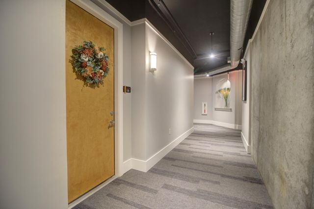 150 Bee Street 516, Charleston, SC 29401