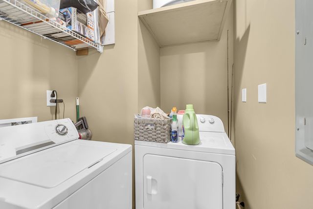 150 Bee Street 516, Charleston, SC 29401