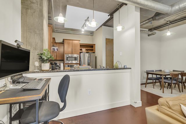 150 Bee Street 516, Charleston, SC 29401