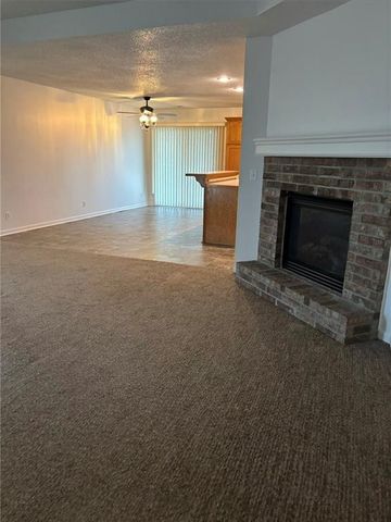 817 Clancy Court, Raymore, MO 64083